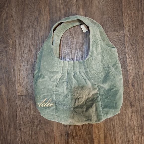 NWT Vintage Goldie Limited Edition 6 Bath & Body Works Green Velvet Bag. - Picture 2 of 14